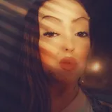 user-avatar